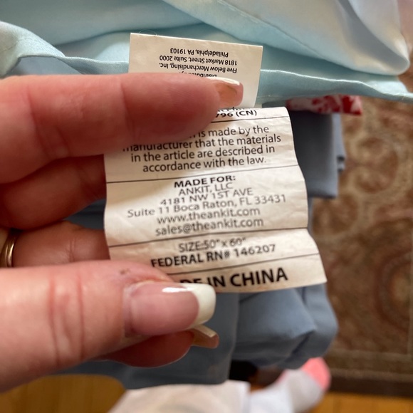 ‘Baby it’s Cold Outside’ tapestry - Picture 2 of 2